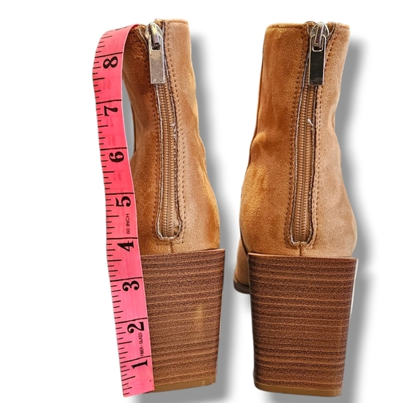 Tan Suede block heel ankle boots. Size 11 - Picture 7 of 8
